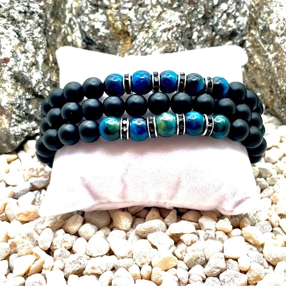 NIB Aura Modern Black and Blue Beaded Bracelets with Metallic Accents‎